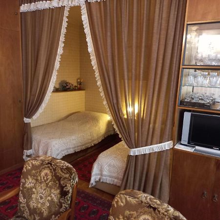 Ferienwohnung ,,Wohnen Wie Zu Grossmutter'S Zeiten'' Вена Экстерьер фото
