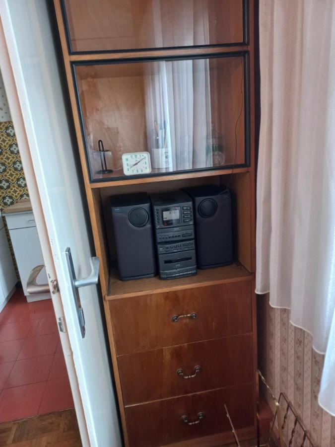 Ferienwohnung ,,Wohnen Wie Zu Grossmutter'S Zeiten'' Вена Экстерьер фото